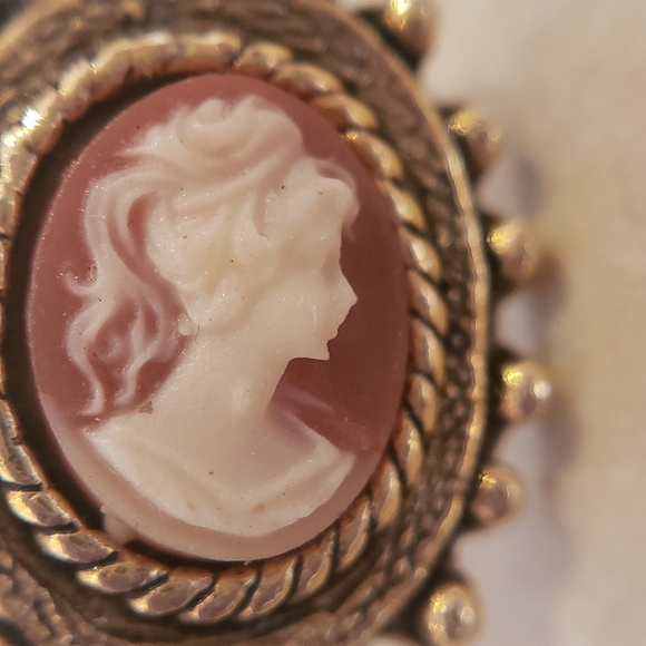 Vintage silhouette earrings - Picture 2 of 4